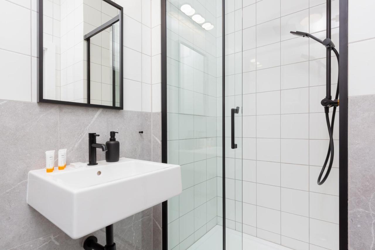 Artistic Zoliborz Apartments By Noclegi Renters Warsaw Luaran gambar